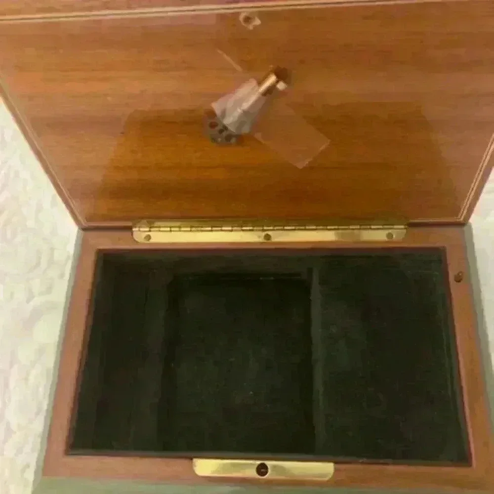 Jewelry Music Box Made in Italy by Reuge
